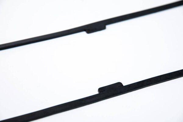 Oil-resistant and aging-resistant engine hood gasket - Imagen 4