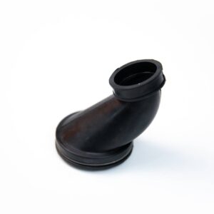 Перенесите верхнюю часть на внутренний резиновый шланг для нарезки резьбы